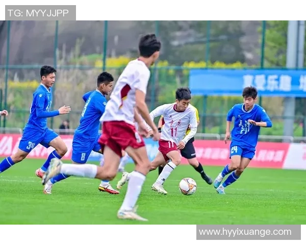 十大球星带队征战赛场谁才是最强足球队的王者之选